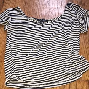Short striped t-shirt ⚽️🎹☑️